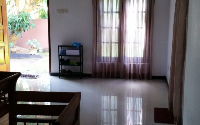 Srilusa Home Stay Hikkaduwa