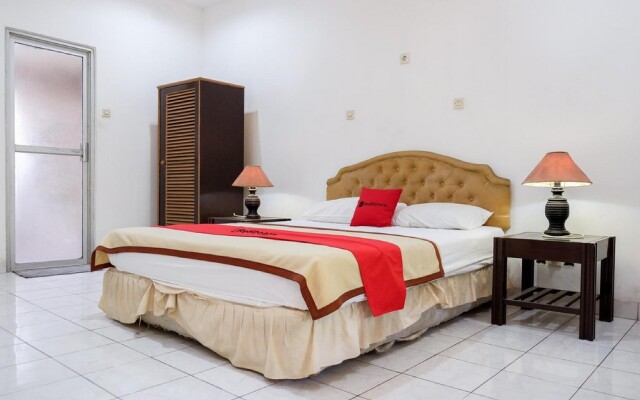 RedDoorz Plus near Jalan Baru Bogor