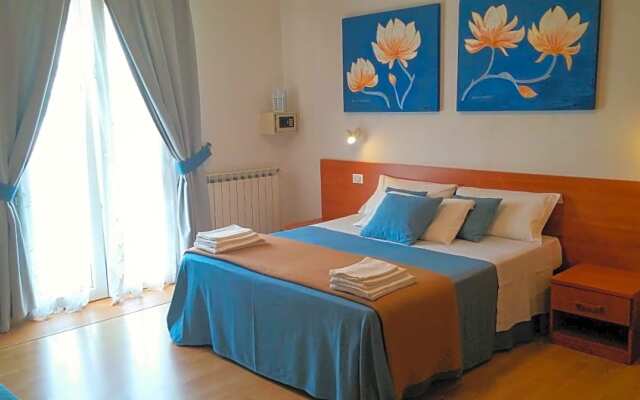 Venice Airport Room