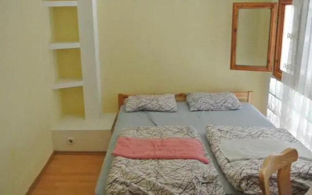 Italian Blaha Boulevard