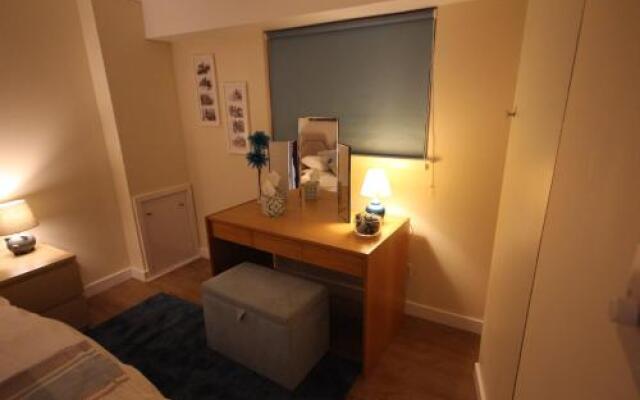 Easter Arr Courtyard Apartment