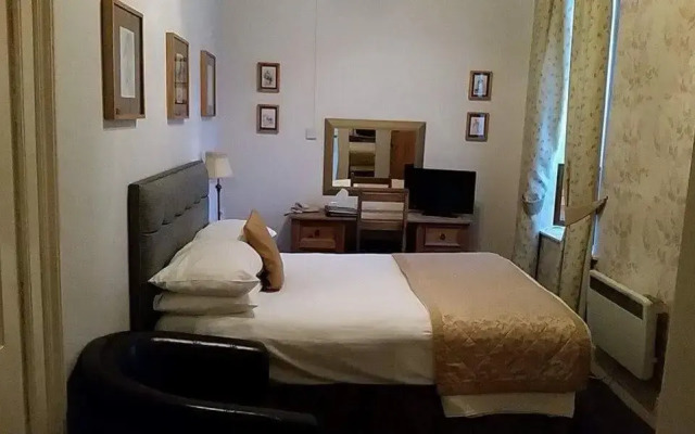 The Royal Hotel Tain