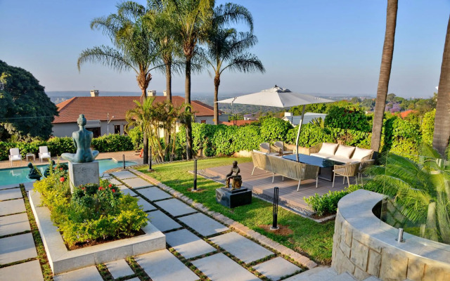 Apogee Boutique Hotel & Spa