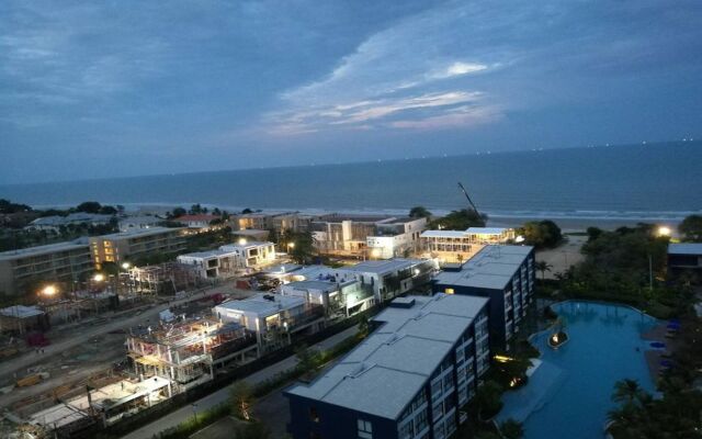 Baan Thew Talay Blue Sapphire 353