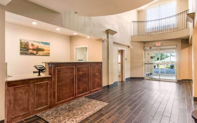 Comfort Suites