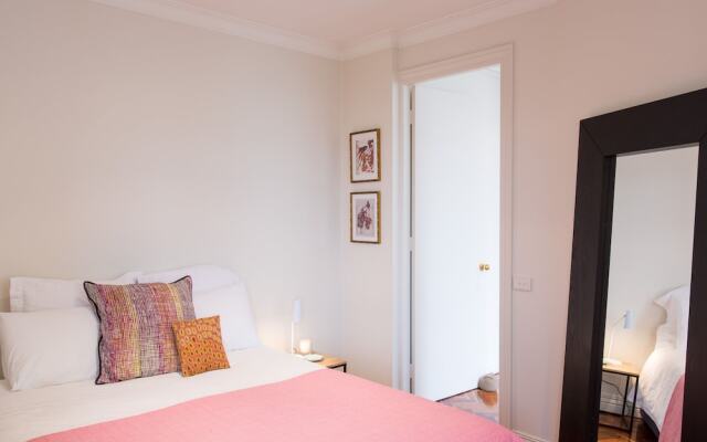1 Exhibition Apartment Hotel