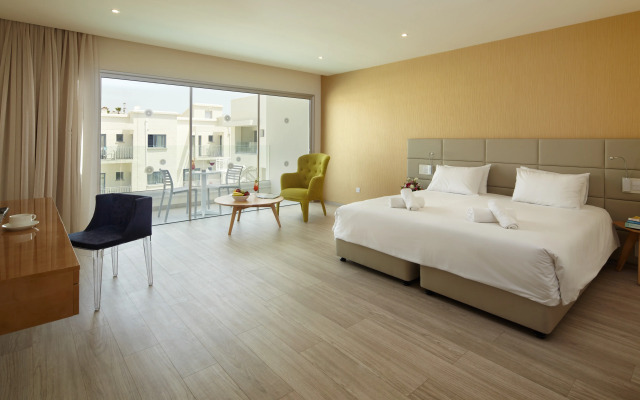 Melpo Antia Hotel & Suites
