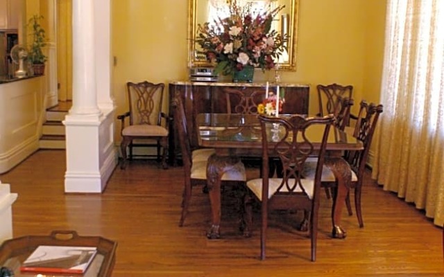 Nob Hill Inn