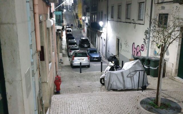 Casa da Travessa Sol e Terraço na Bica