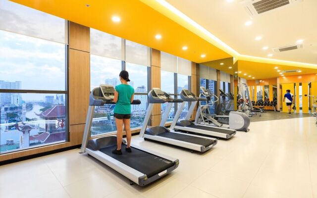 MK Rivergate Apartment - FREE POOL & GYM
