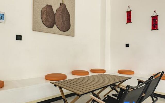 Zixing City Dongjiang Lake Xiuliu youth homestay