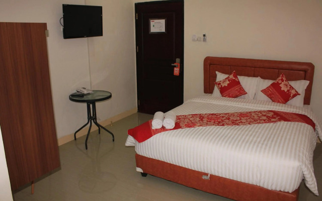 Airy Mapanget AA Maramis Manado