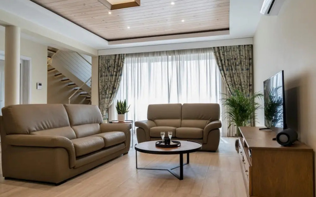 Katarina - Charming 3 Bedroom Townhouse in the Heart of Zejtun