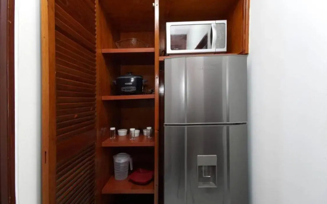 Luxury apartment with a/c next to chipichape mall