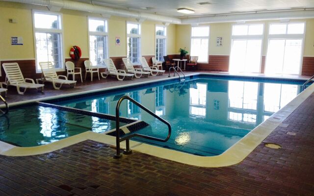 American Inn and Suites Houghton Lake