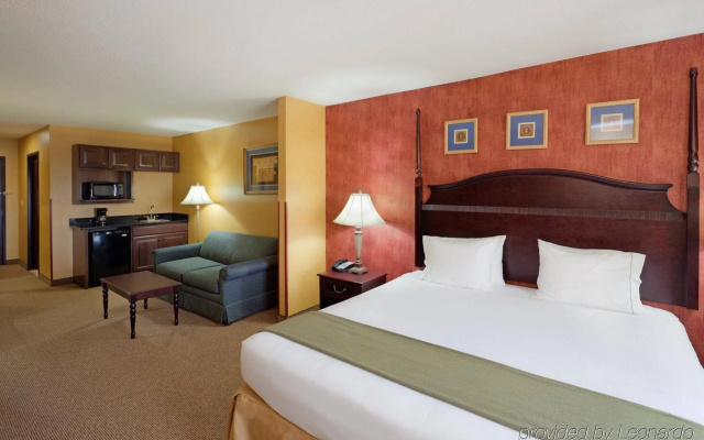 Holiday Inn Express Hotel & Suites Swansea by IHG