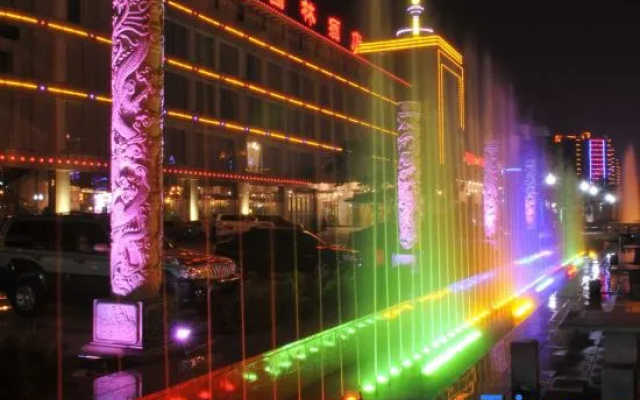 Royal Garden Hotel
