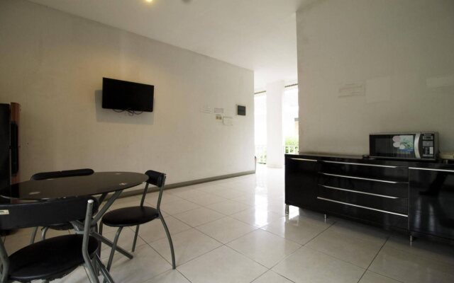 RedDoorz Plus near Lippo Karawaci