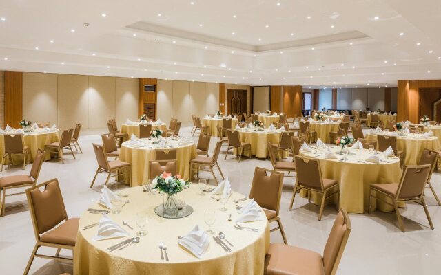 Henann Palm Beach Resort