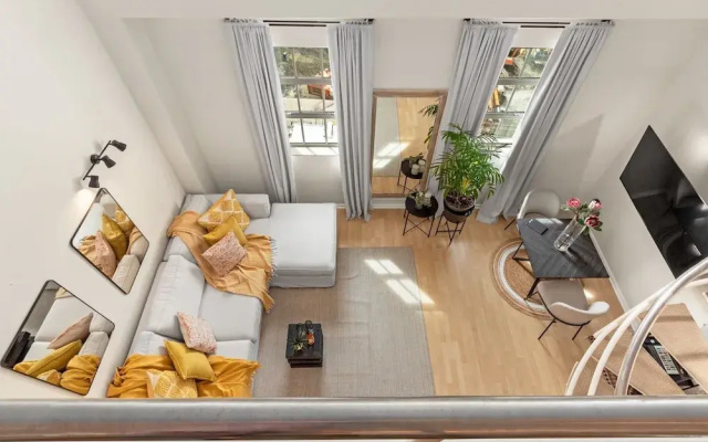 104 Hideaway Loft Studio