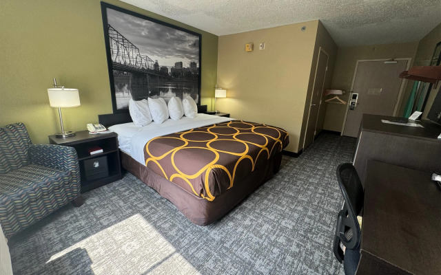 Super 8 by Wyndham New Cumberland