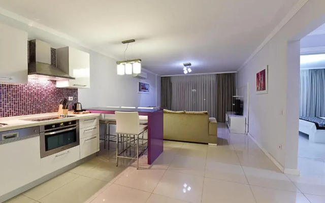 Royal Palm Residence