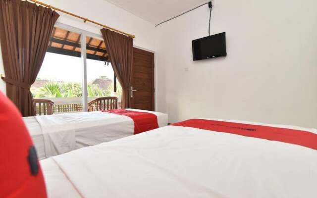 RedDoorz near Tanjung Benoa Beach