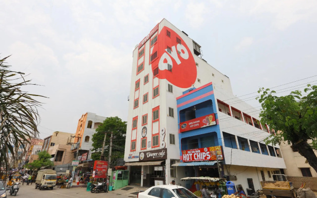 Oyo 6637 Hotel Bvn Grand
