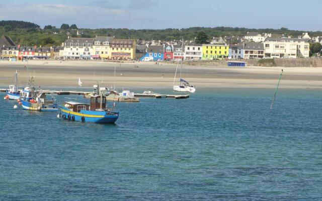 Appartement Crozon, 2 Pièces, 3 Personnes - Fr-1-370-41