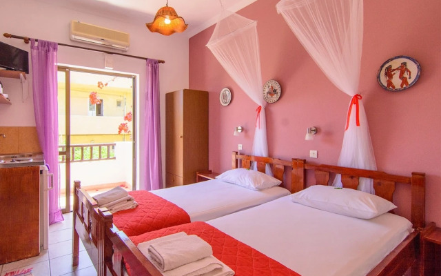 Savas Rooms