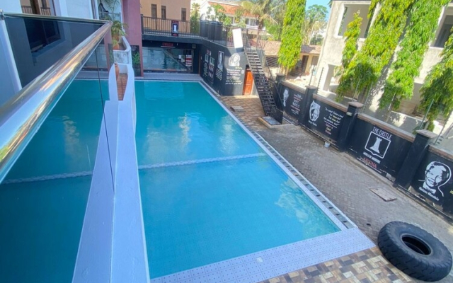 Favor City Mall Apartments