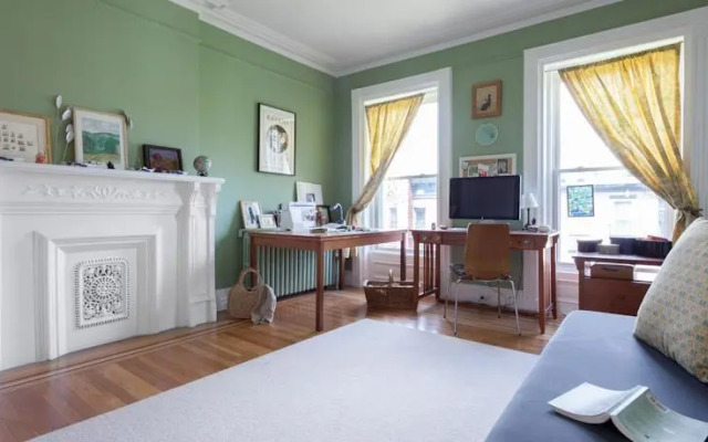 President Street Townhouse by onefinestay