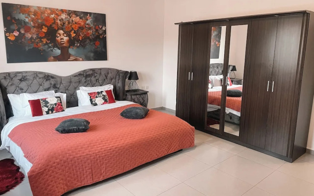 Tcc Apartment