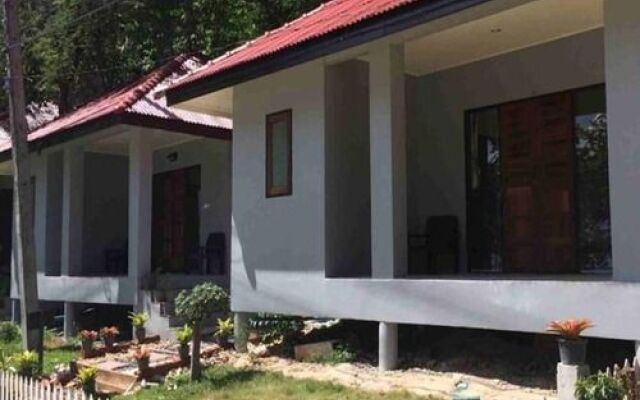 Ban Inchat Bungalow