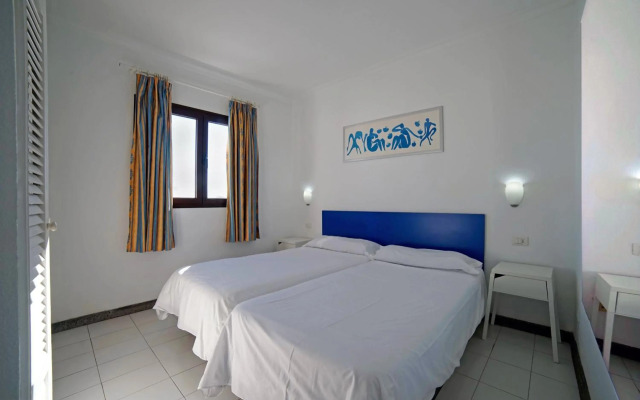 Apartamentos Plaza Azul