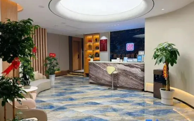 Yanhe Yunqi Business Hotel