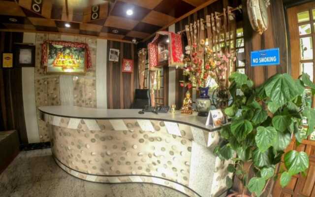 Goroomgo Broadway Mall Road Darjeeling