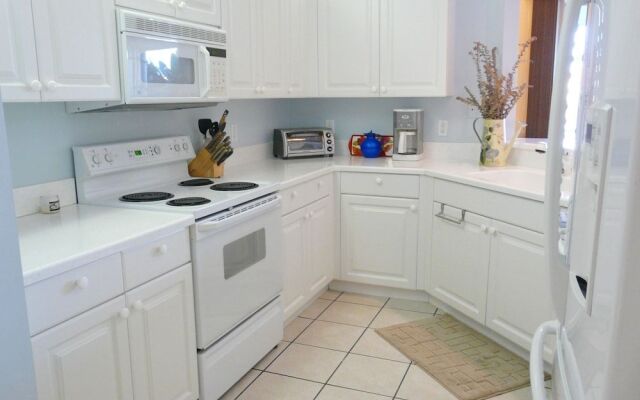 520 Club Marco Circle, Unit 101