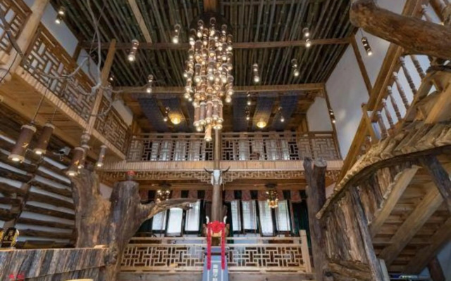 Fengxiang Yaozhai Hotel