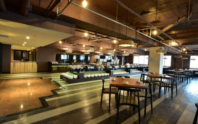 Luxury Hotel