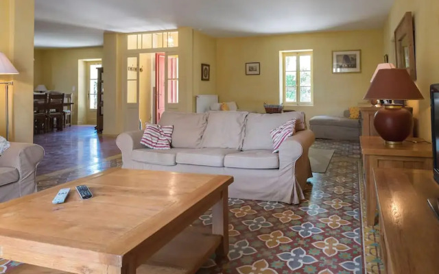 Domaine De Cantalauze