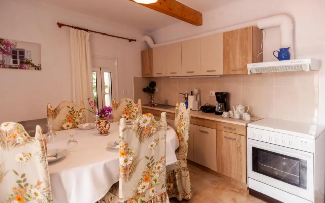 Kentrochori Mountain View House