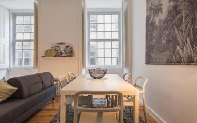 Lovelystay - Spacious 2br Downtown - 5 Min To River