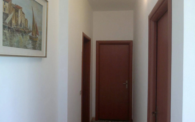 Elias Bed & Breakfast