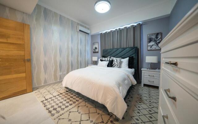 Sdq, Gym, Pool, 1br 2B, Downtown F7