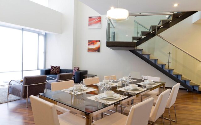 Plaza Suites
