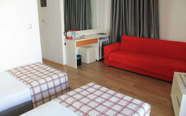 Yunus Hotel