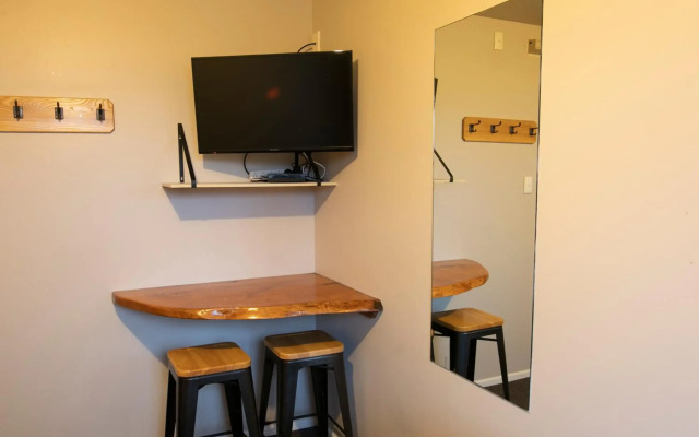 Dusky Lodge - Hostel