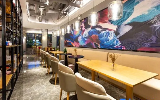 Huayuan Hotel (Fubo East Road)