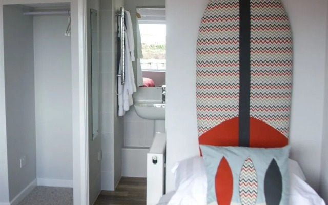 The Cove Guest House